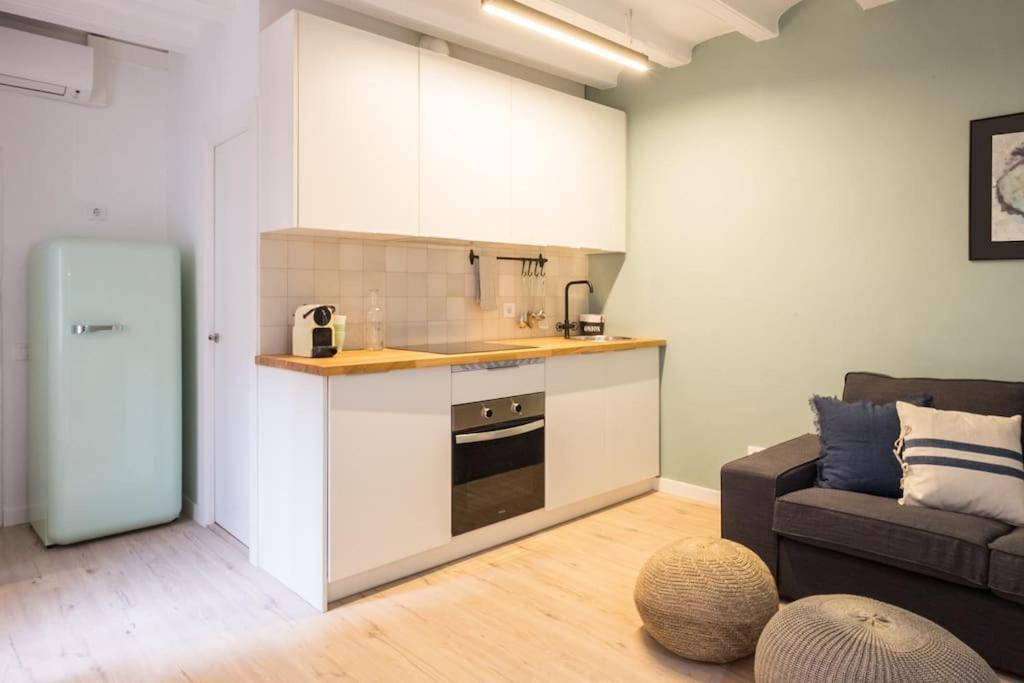 Excellent New By The Appartement